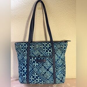 Vera Bradley Teal & Navy Quilted Patterned Tote